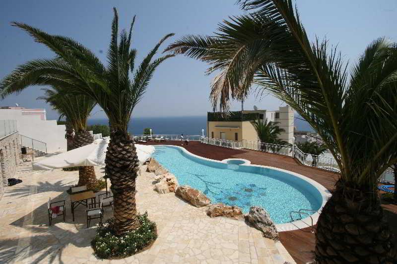 Hotel Aurora E Del Benessere Santa Cesarea Terme Exteriör bild
